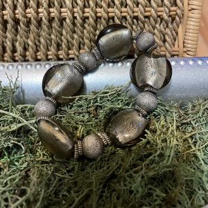 Vintage stretchy bracelet
